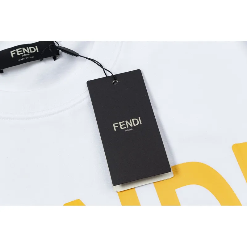 Fendi T-Shirt F0214