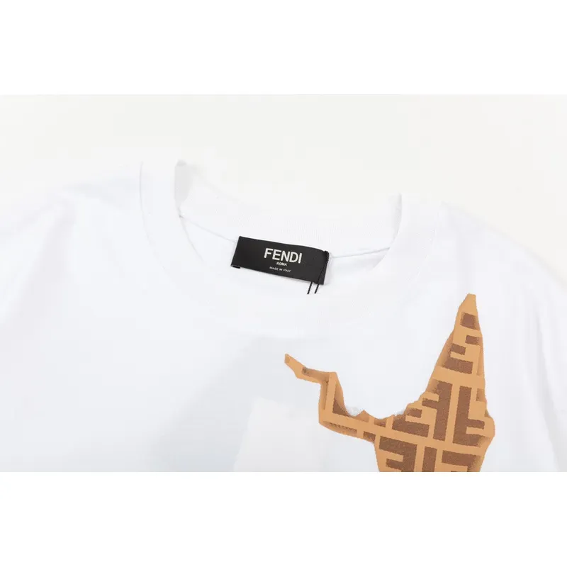 Fendi T-Shirt F0216