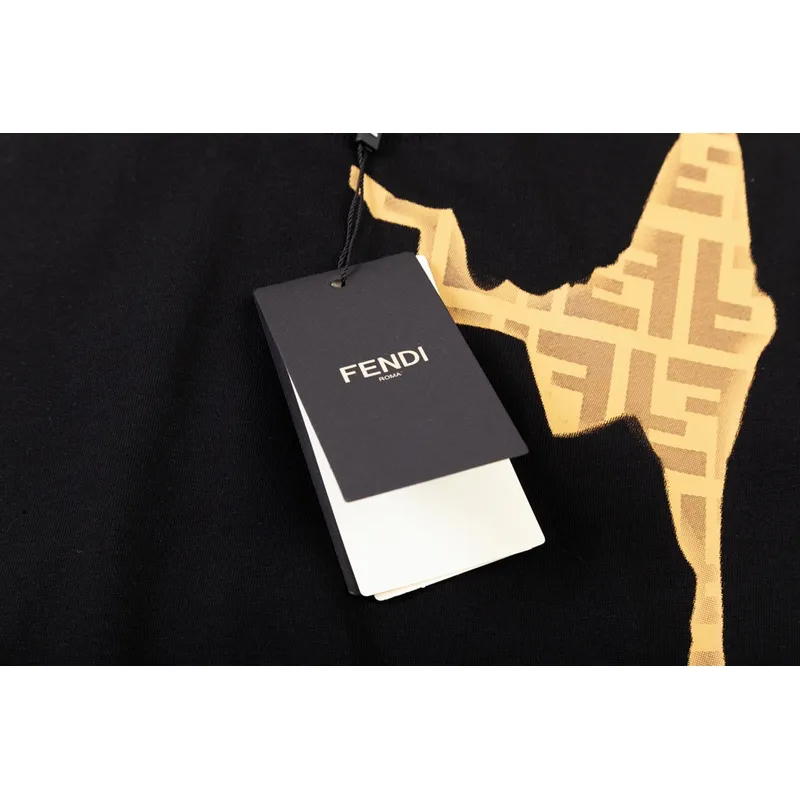 Fendi T-Shirt F0217