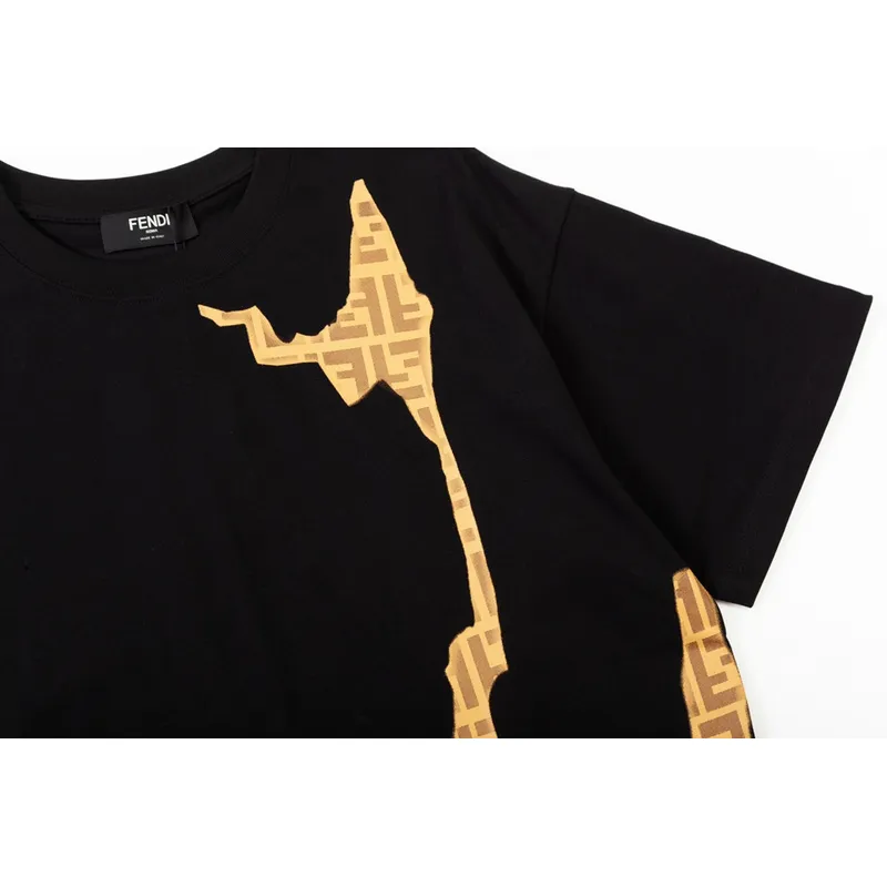 Fendi T-Shirt F0217