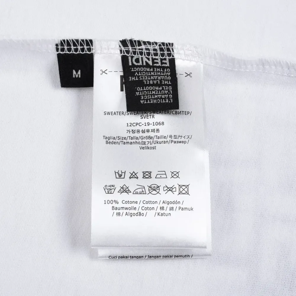 Fendi T-Shirt F0221