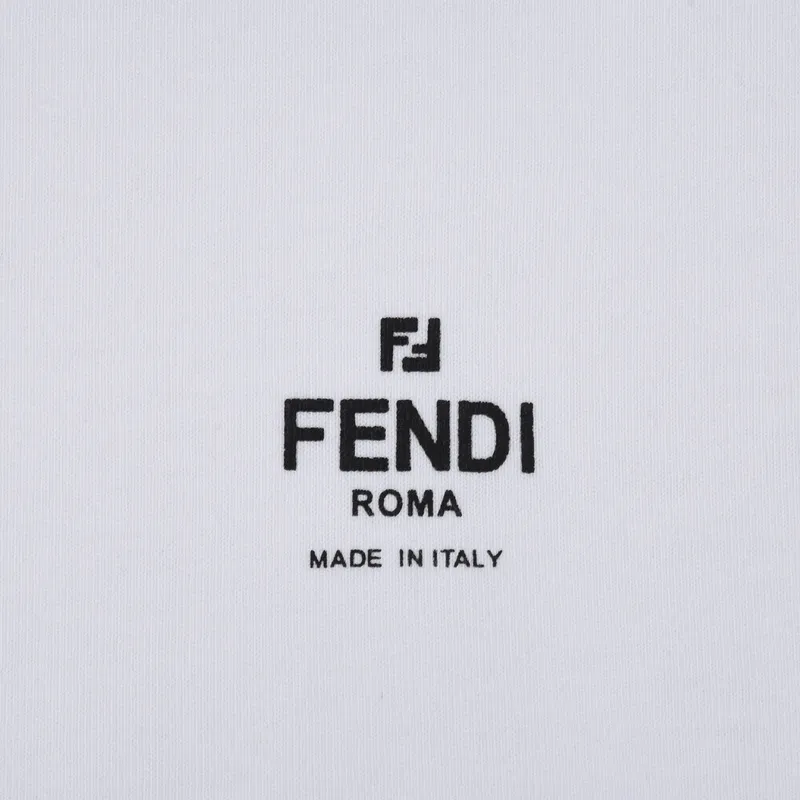 Fendi T-Shirt F0221
