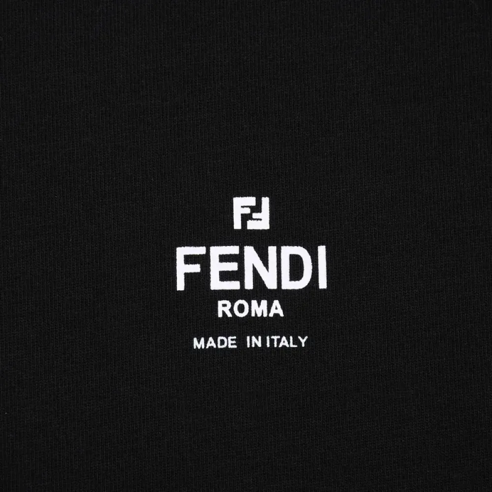 Fendi T-Shirt F0222