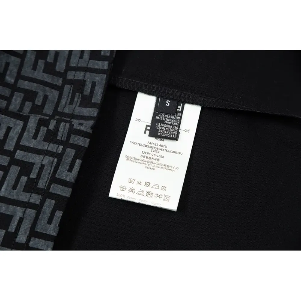 Fendi T-Shirt F0226