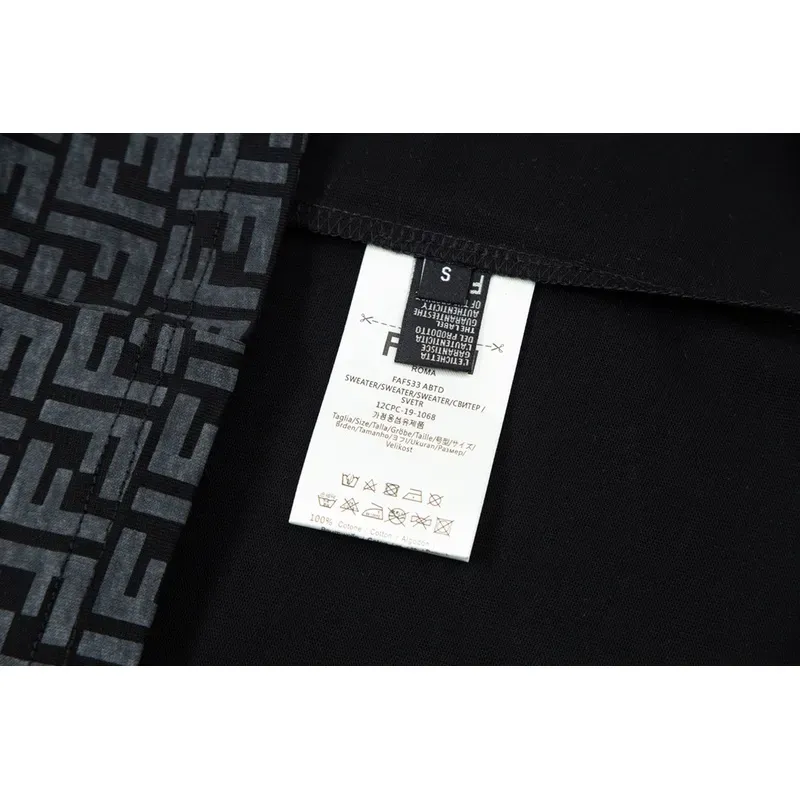 Fendi T-Shirt F0226