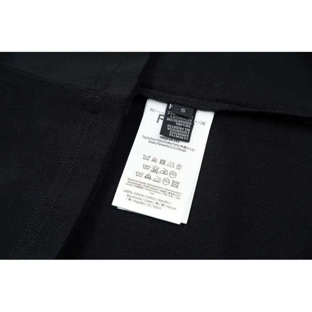 Fendi T-Shirt F0228