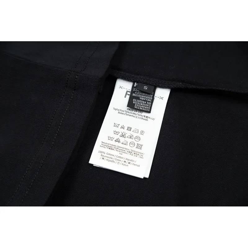 Fendi T-Shirt F0228