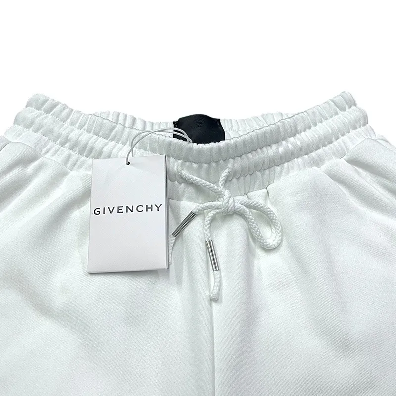 Givenchy Shorts G0303