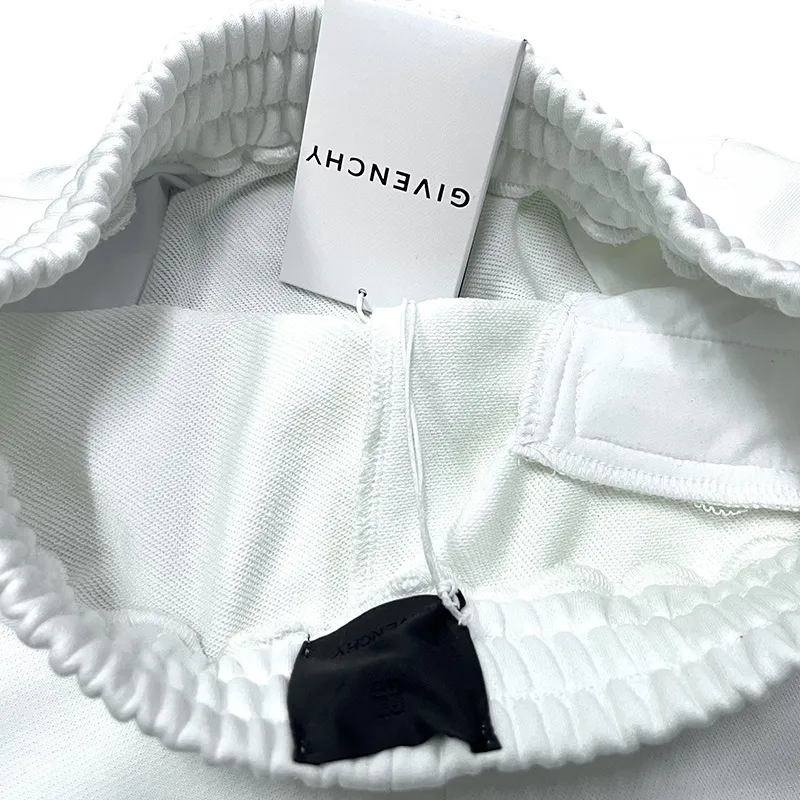 Givenchy Shorts G0303