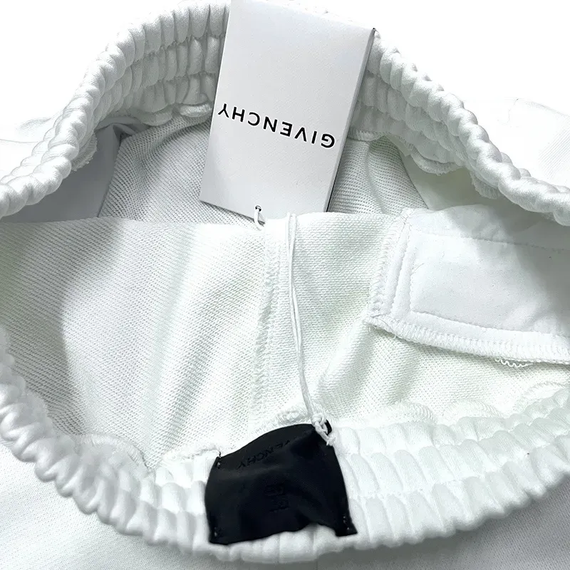 Givenchy Shorts G0303