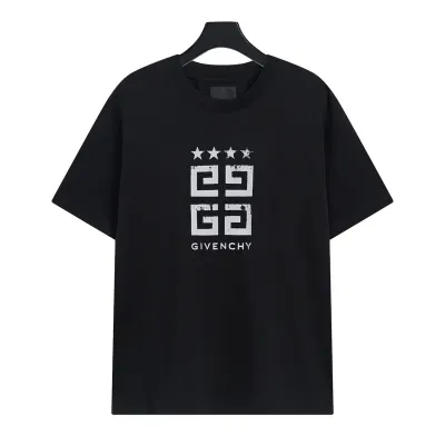 Givenchy Shorts G0312 01