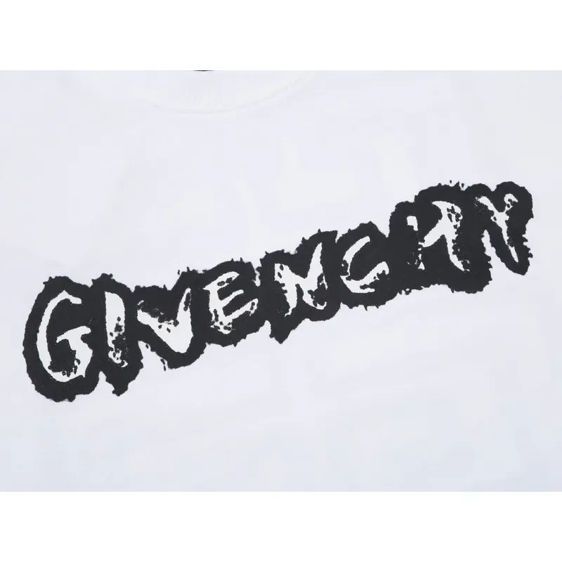 Givenchy Shorts G0318