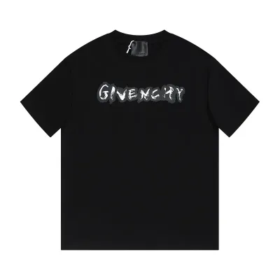 Givenchy Shorts G0319 01