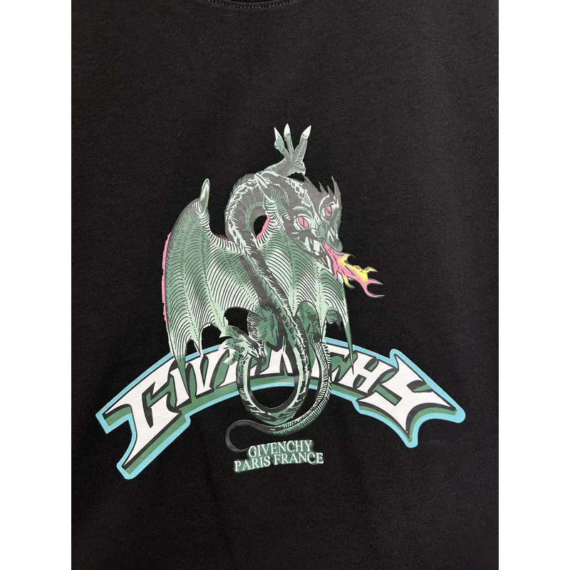 Givenchy Shorts G0325