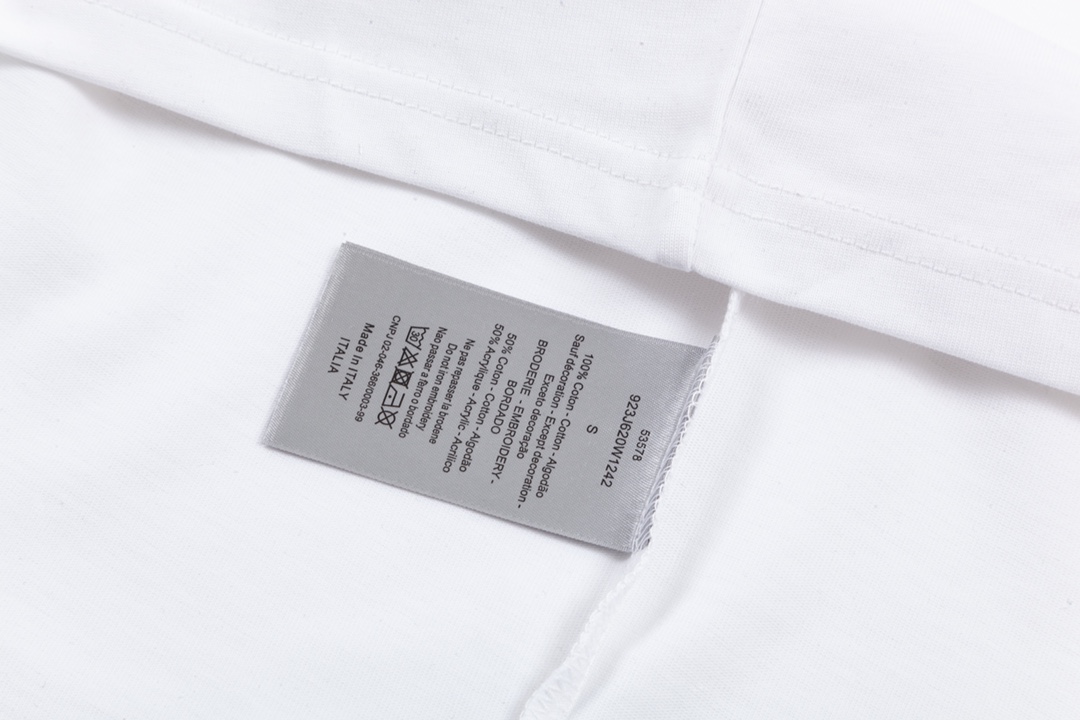 Dior T-Shirt  202591