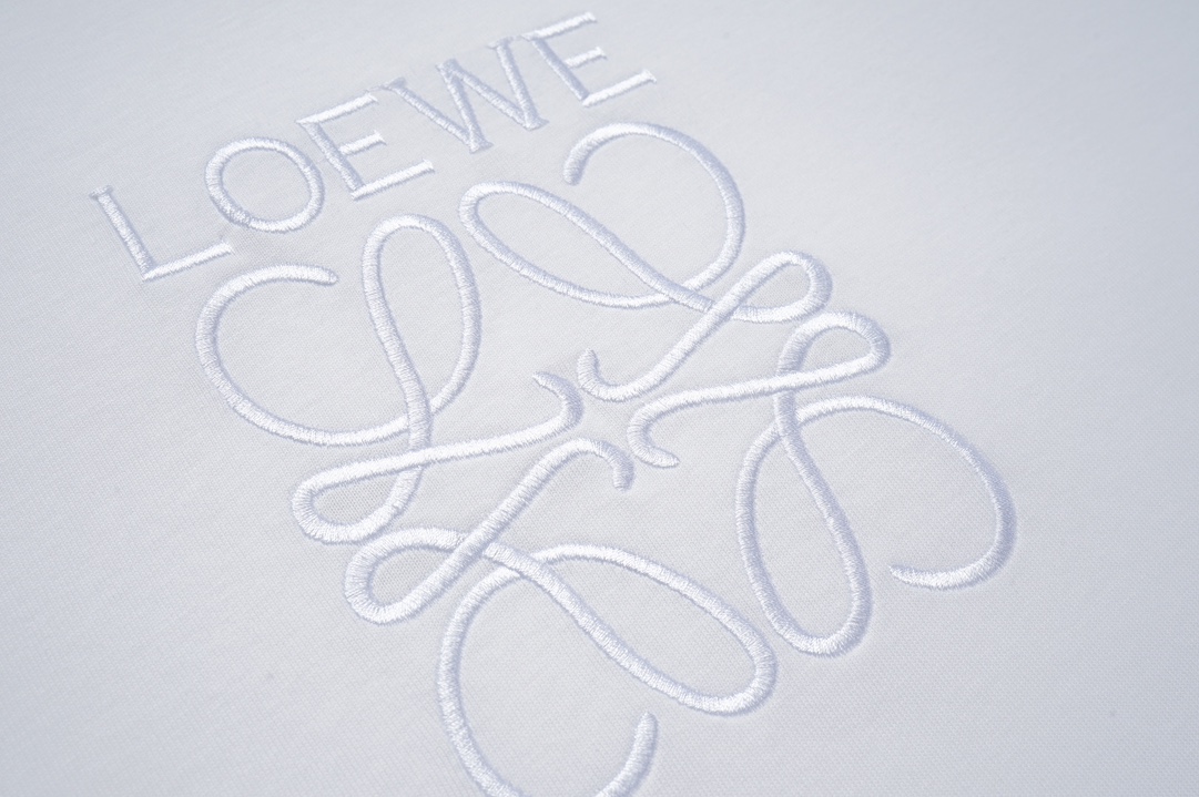 Loewe T-Shirt  205340