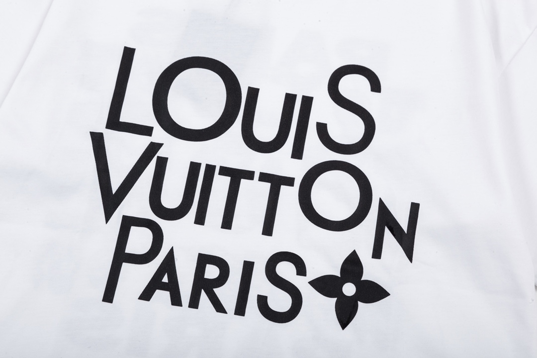 LV T-Shirt  198423
