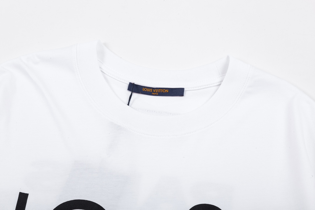 LV T-Shirt  198423