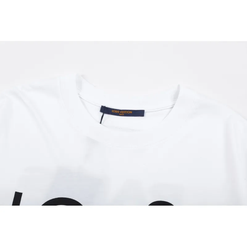 LV T-Shirt  198423