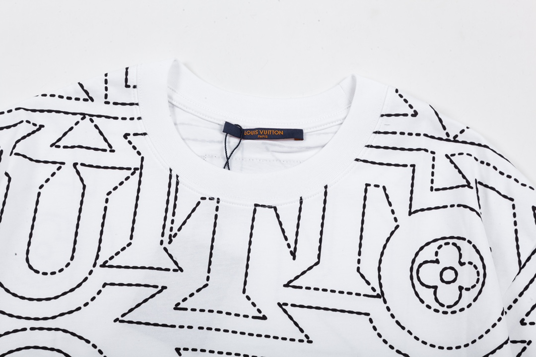 LV T-Shirt  198428