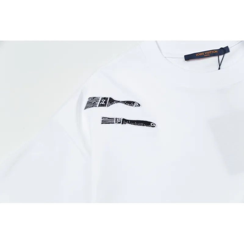 LV T-Shirt  198469
