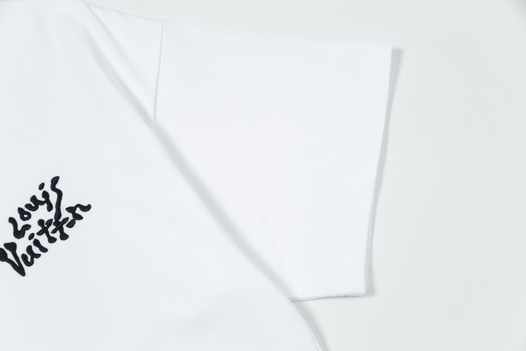 LV T-Shirt  198469