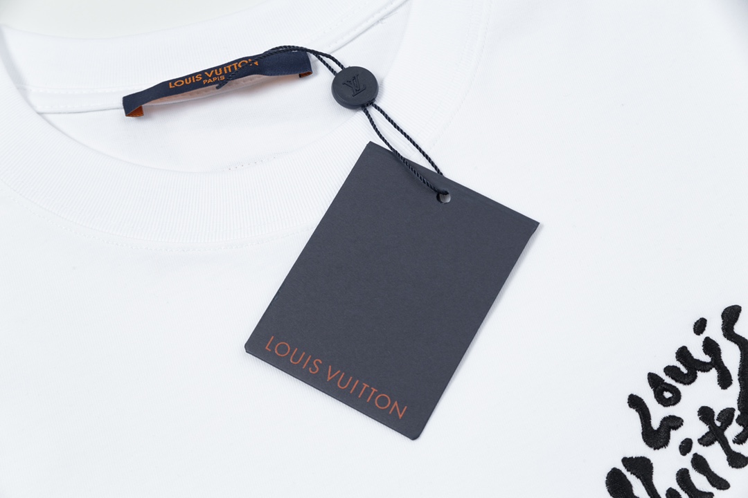 LV T-Shirt  198469