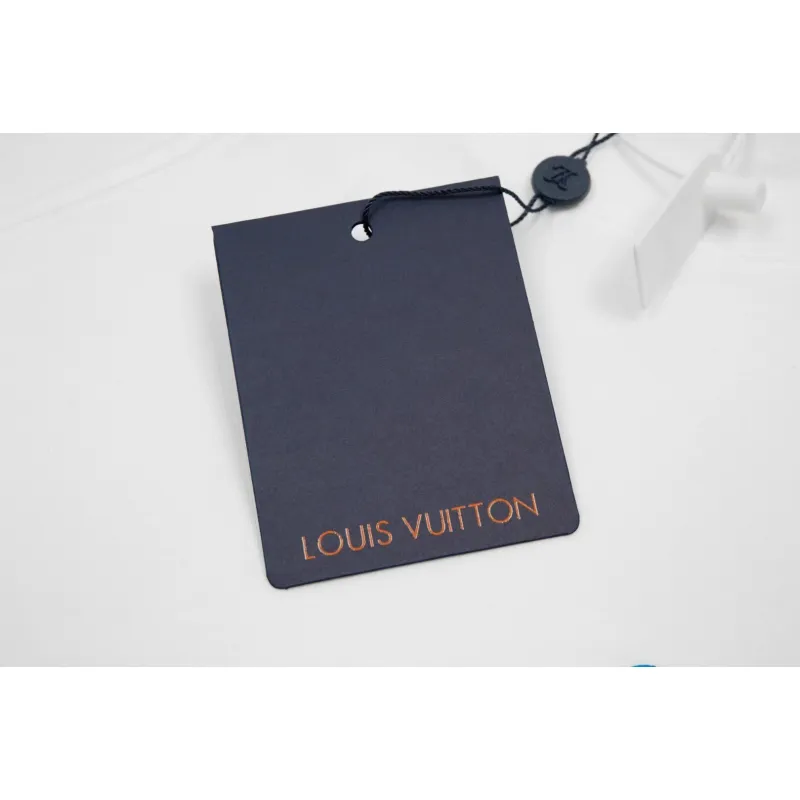 LV T-Shirt  203213