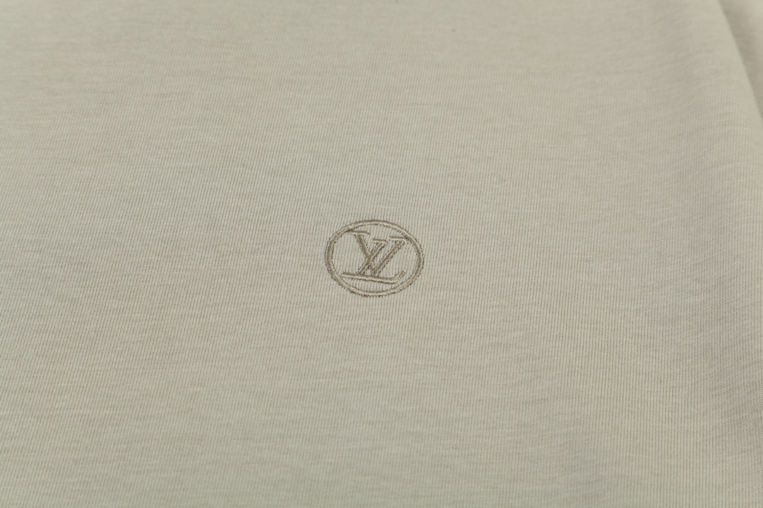 LV T-Shirt  203995