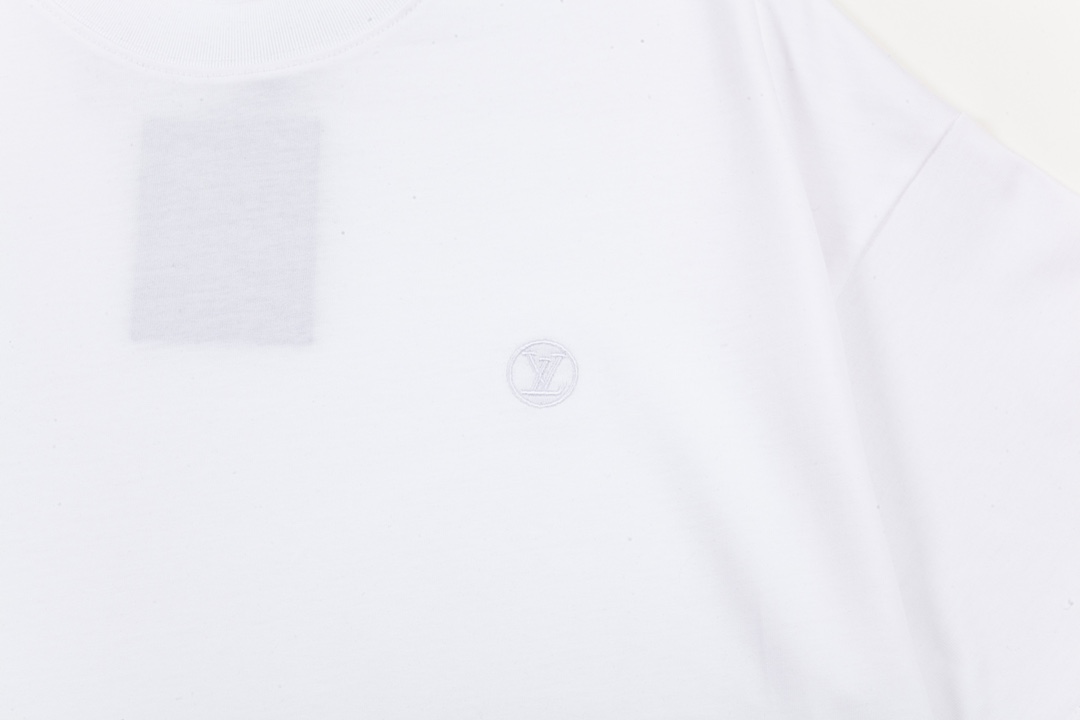 LV T-Shirt  203997
