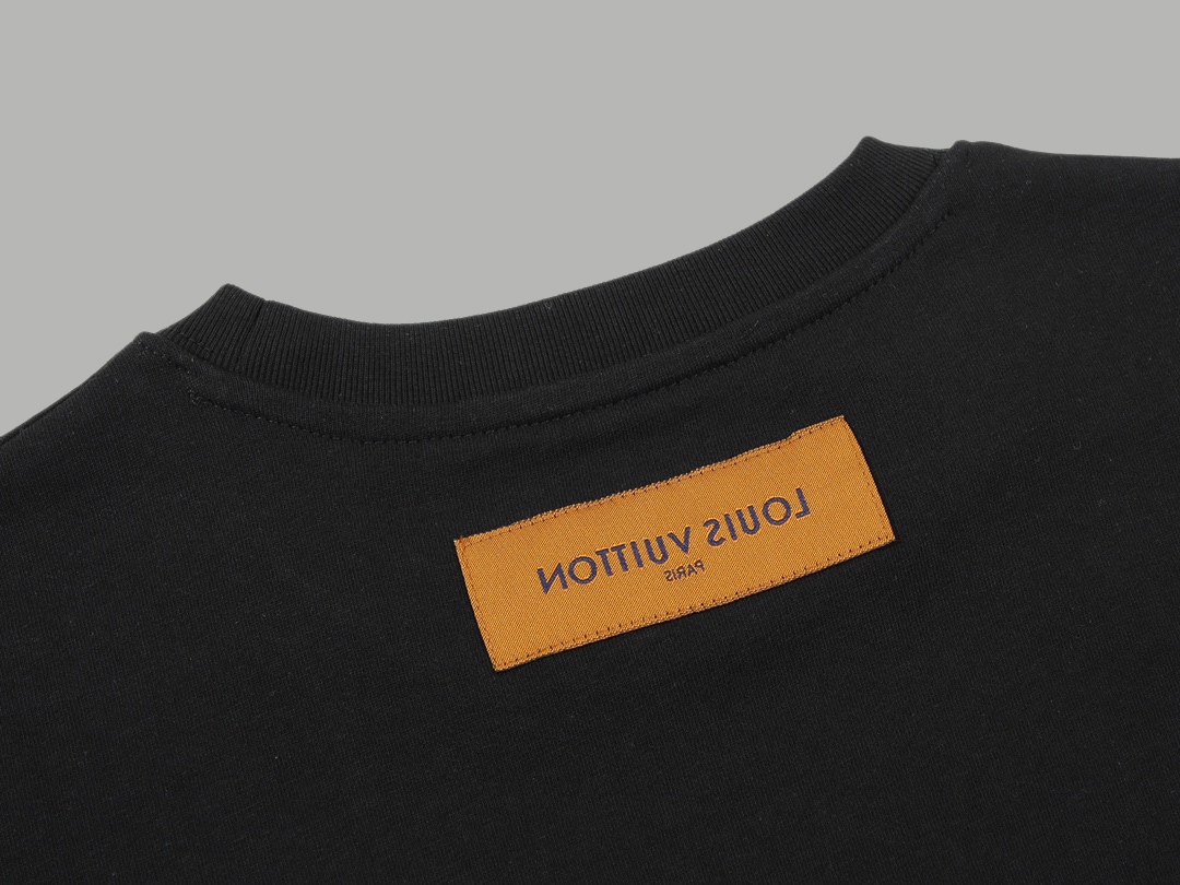 LV T-Shirt  204510