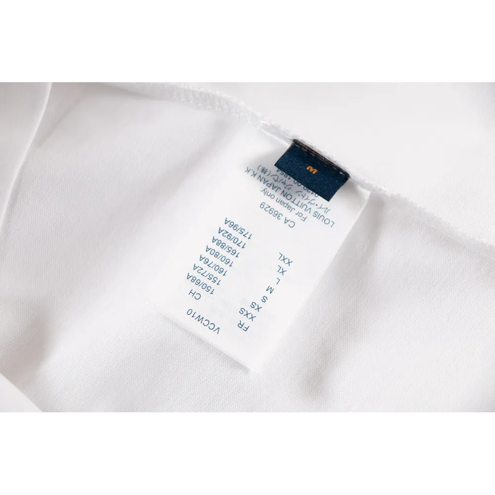 LV T-Shirt  204747