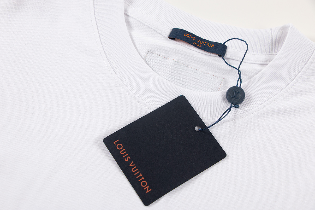 LV T-Shirt  204747