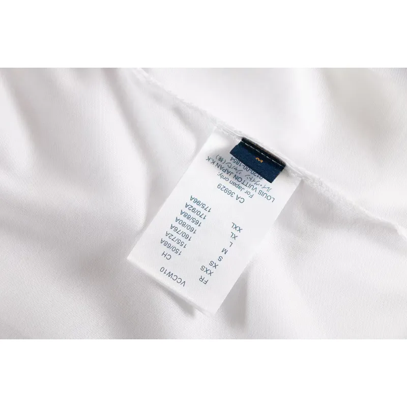 LV T-Shirt  204756