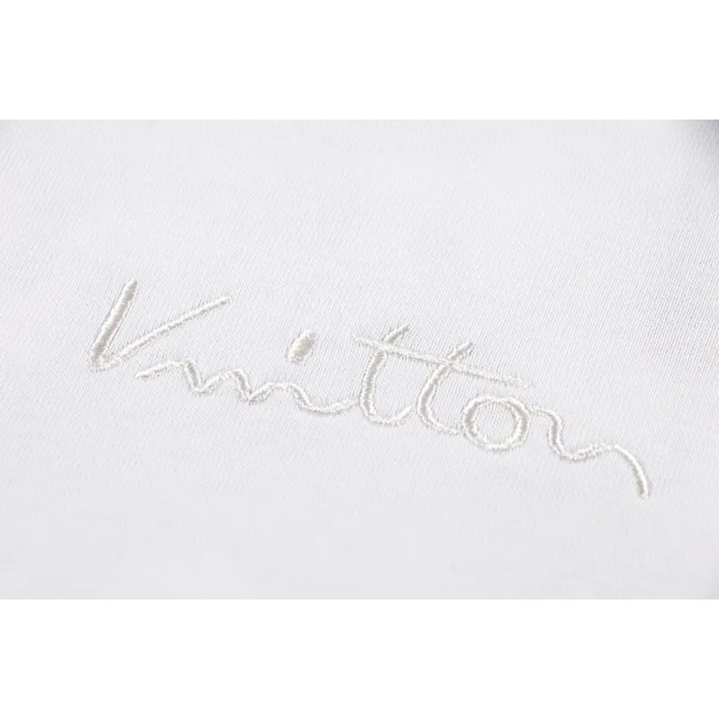 LV T-Shirt  204765
