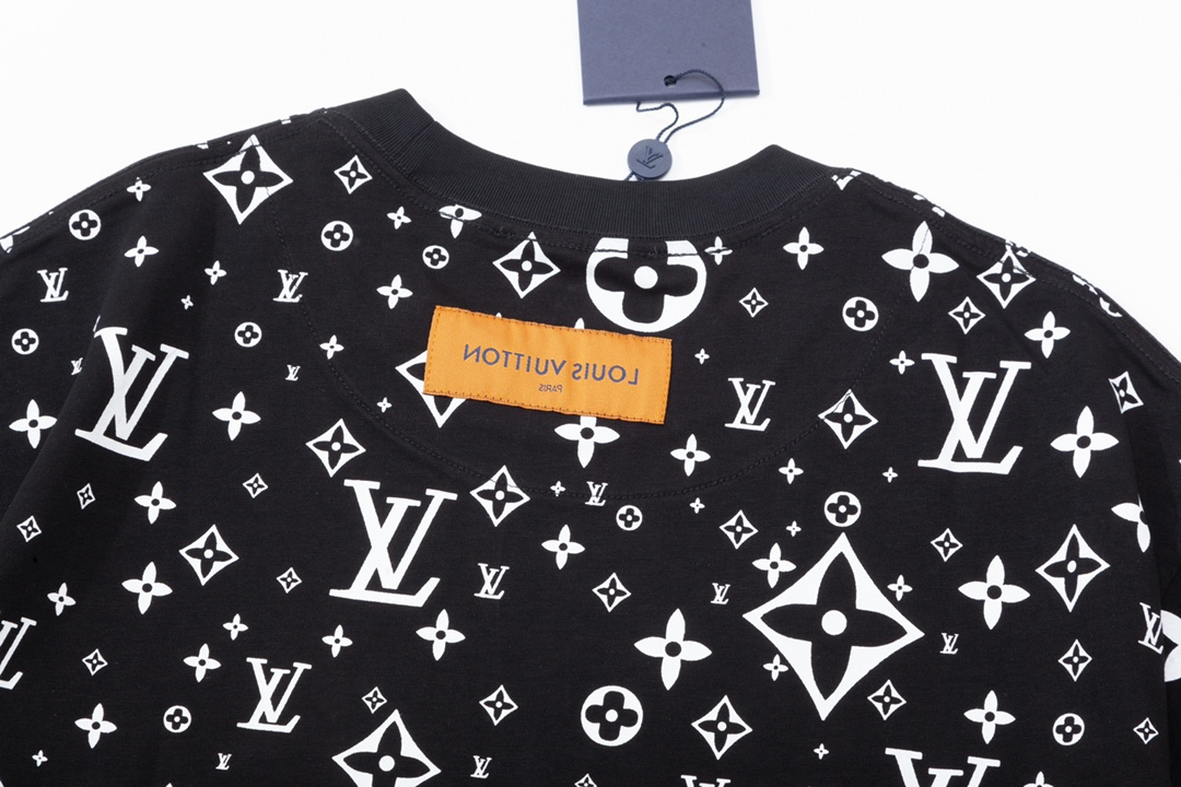 LV T-Shirt  204855