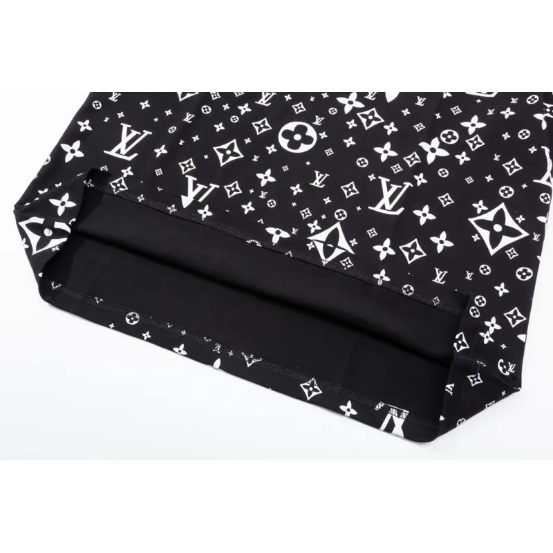 LV T-Shirt  204855