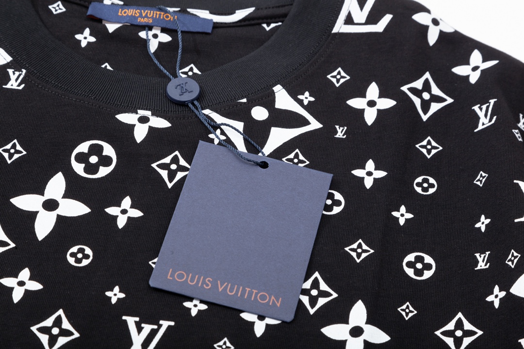 LV T-Shirt  204855