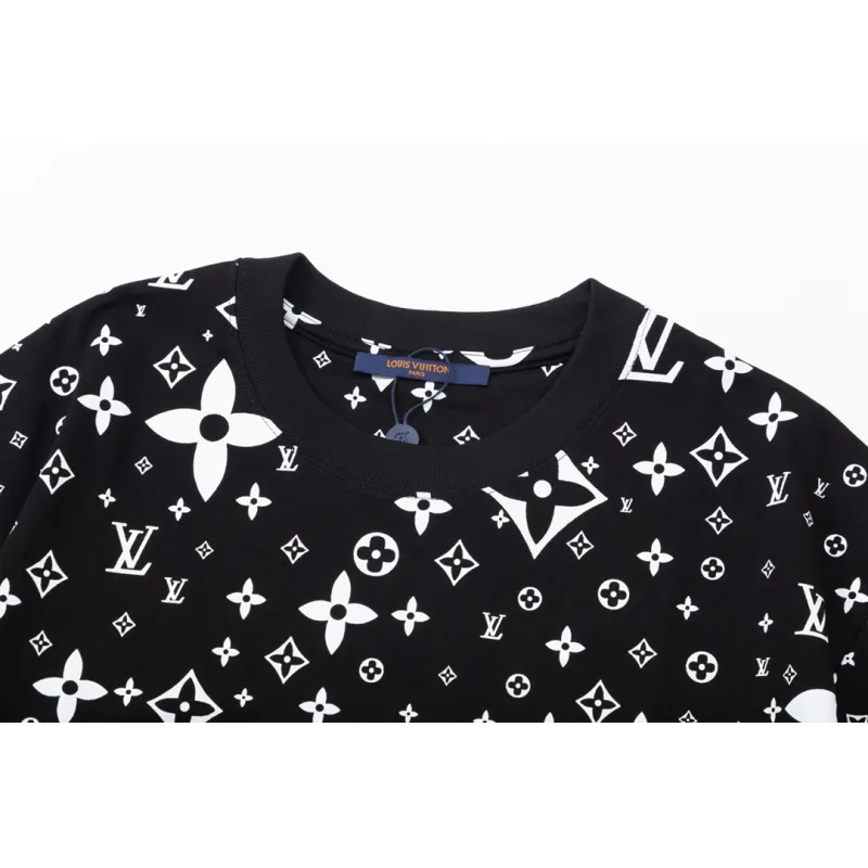 LV T-Shirt  204855