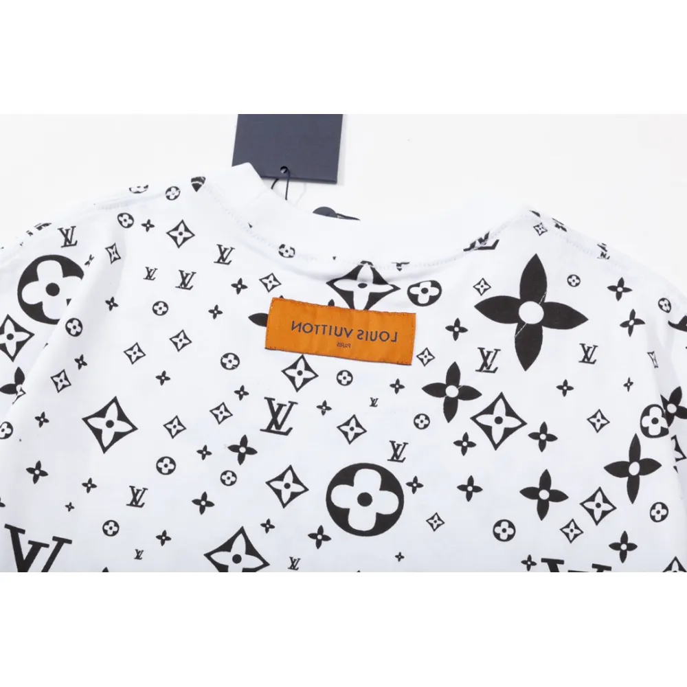 LV T-Shirt  204858