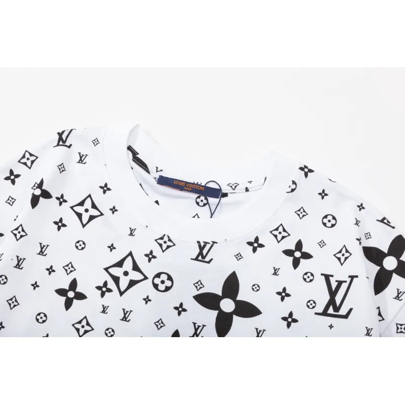 LV T-Shirt  204858