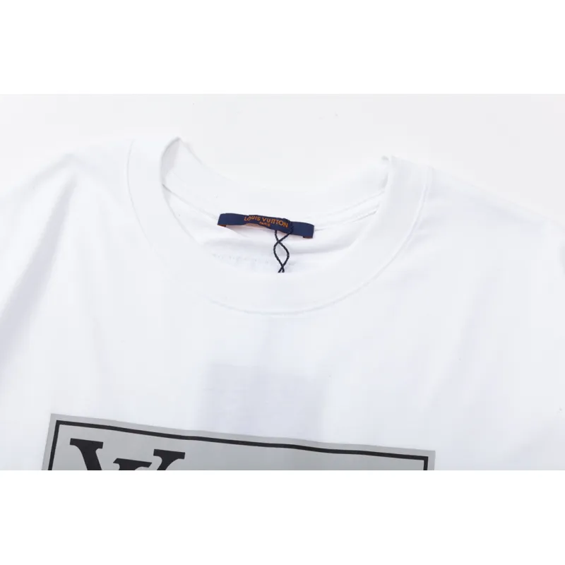 LV T-Shirt  204919