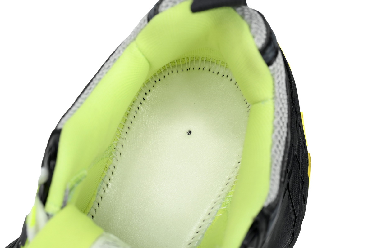  Balenciaga Cargo Black Gray Yellow 784342 W2MV2 7010