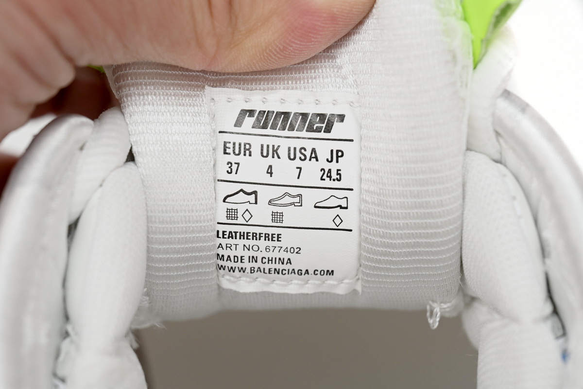  Balenciaga Runner White Blue Red 677402 W3RB6 9645