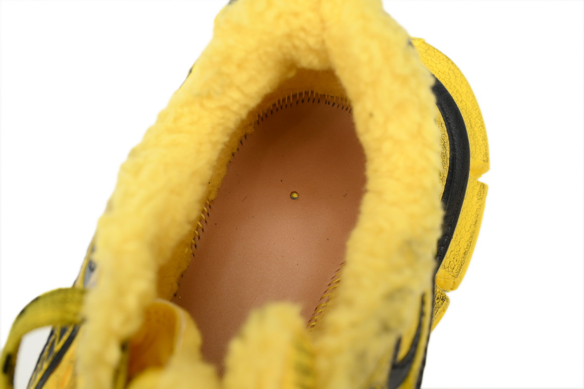 Balenciaga 3XL Sneaker  Yellow Ice Velvet 766034 WSXR2 7010
