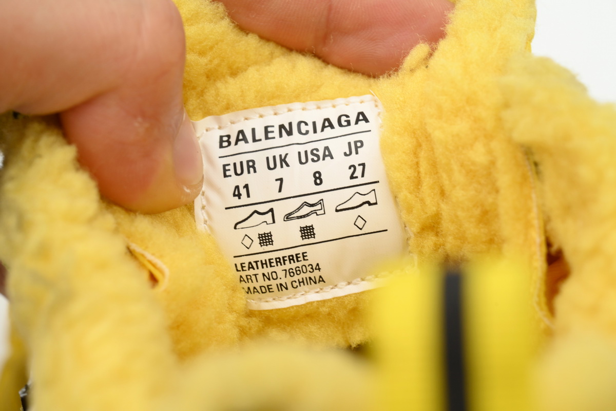 Balenciaga 3XL Sneaker  Yellow Ice Velvet 766034 WSXR2 7010