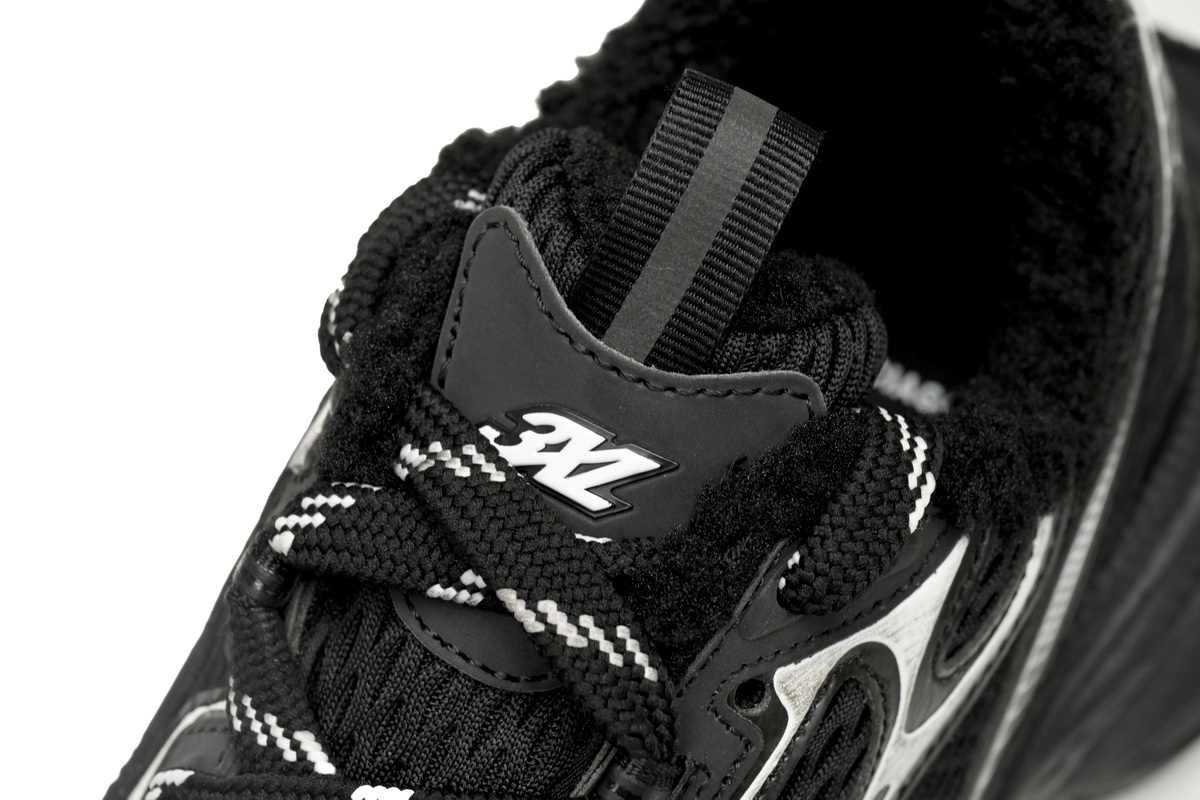 Balenciaga 3XL Sneaker Black And White Ice Velvet   734734 W3XL2 1090