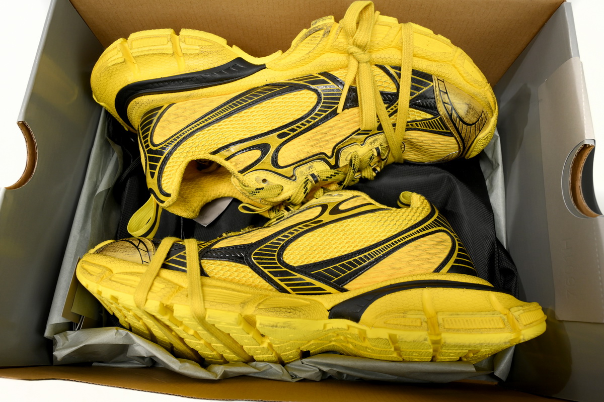 Balenciaga 3XL Sneaker Black Yellow  734733 W3XL2 7010
