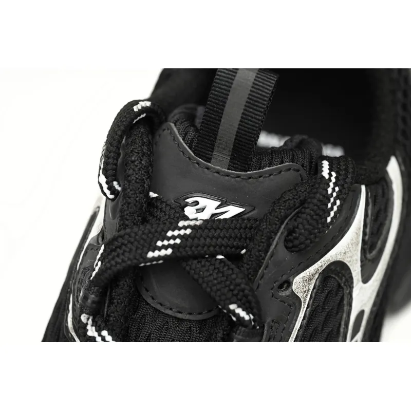 Balenciaga 3XL Sneaker in Black 542228 W2RB8 1090 