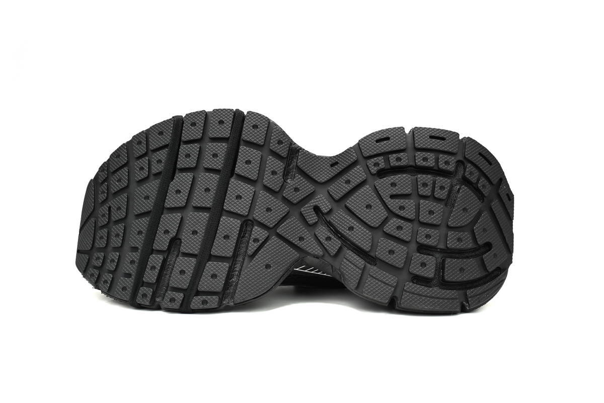Balenciaga 3XL Sneaker in Black 542228 W2RB8 1090 